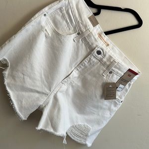 Levi’s denim white shorts